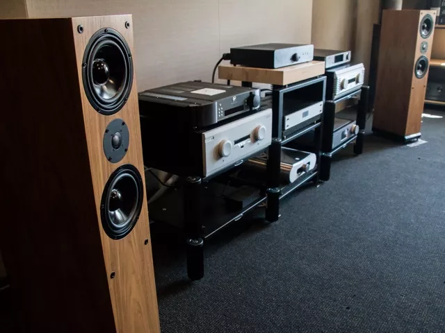 Nowe niższe ceny Audio Academy Hyperion IV Plus