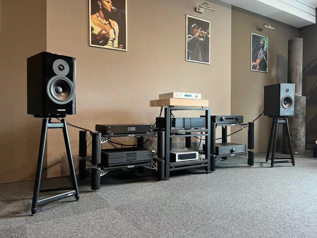 Lumin M1 i Dynaudio Evoke 20 w salonie Q21