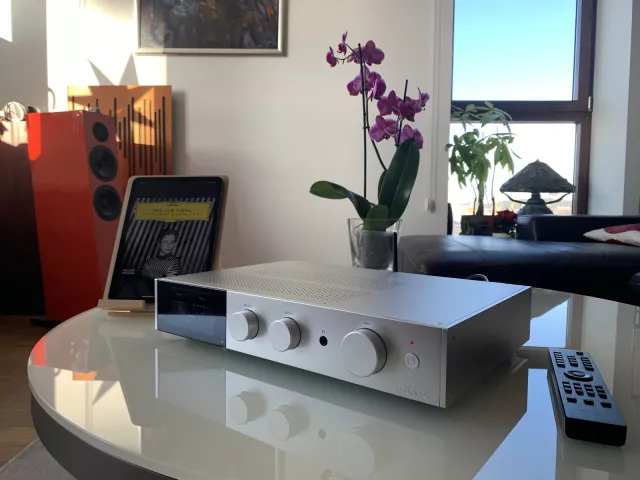 Audiolab 9000A z rekomendacją na portalu Stereo i Kolorowo!